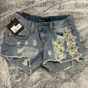 Flower denim shorts